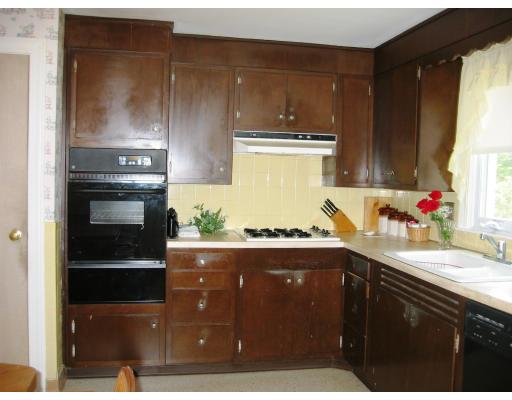 21 Glandore Road Westwood, MA 02090 - Photo 8 of 12 Gallery Image 8