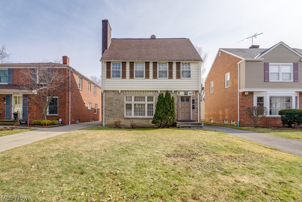 3709 Gridley Road Shaker Heights, OH 44122 - Photo 1 of 21 Gallery Image 1