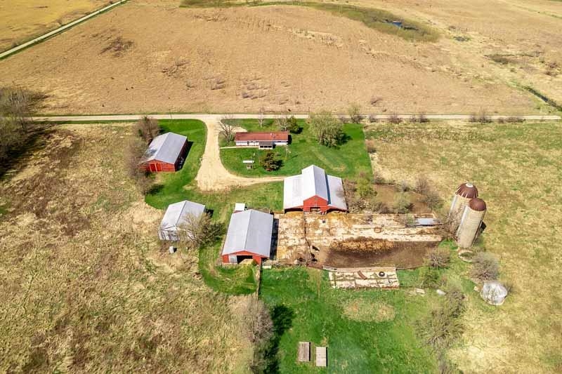 17427 West Douglas Road Brodhead, WI 53520 - Photo 25 of 89