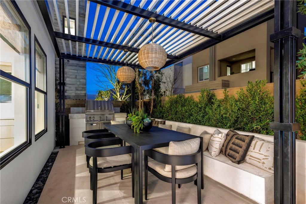 109 Apron Irvine, CA 92618 - Photo 15 of 16 a view of an outdoor dining space with chairs
