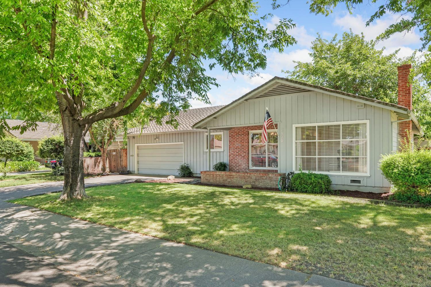 2430 Rutledge Way Stockton, CA 95207 - Photo 1 of 33