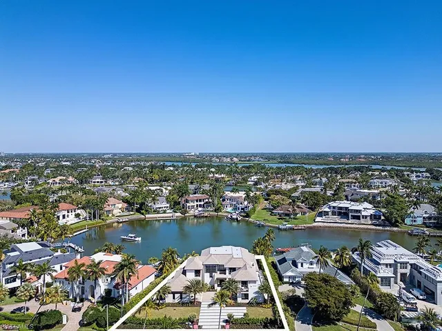 $26,900,000 | 3163 Gin Lane, Naples, FL 34102