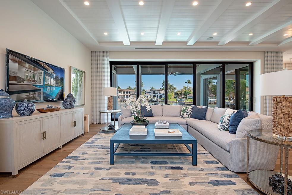 3163 Gin Lane Naples, FL 34102 - Photo 4 of 30