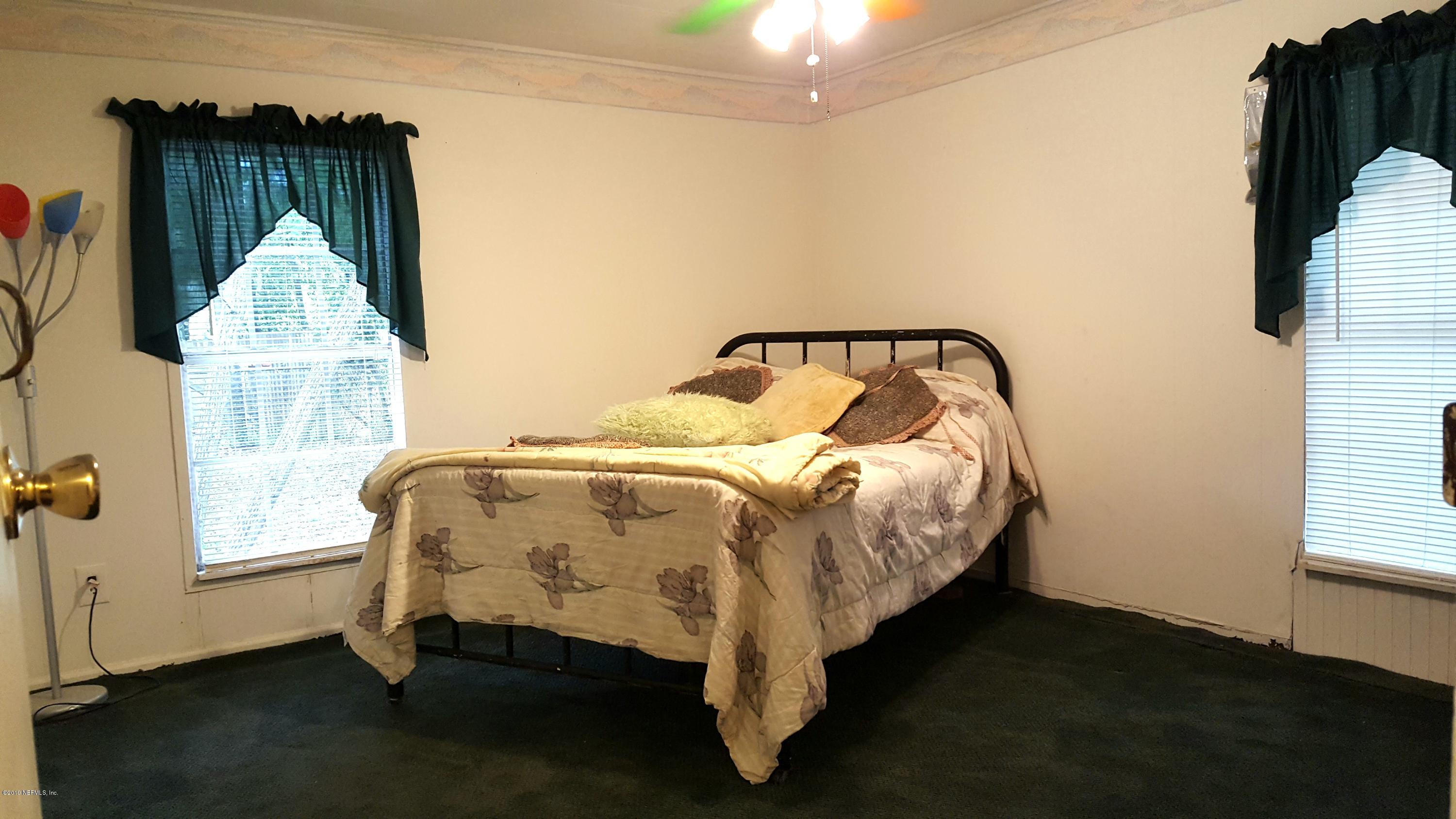 11352 Guinn Road Jacksonville, FL 32218 - Photo 9 of 26 Master Bedroom