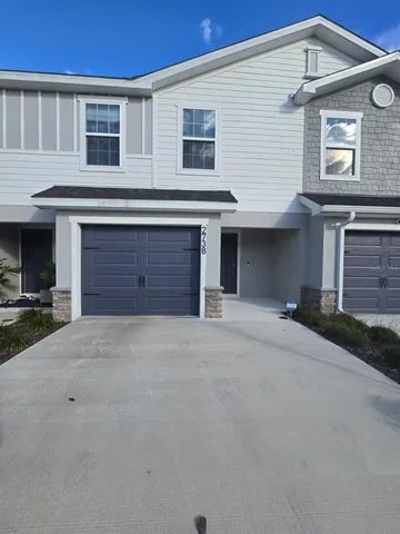 $2,350 | 2738 Idyll Lks Circle, Plant City, FL 33566