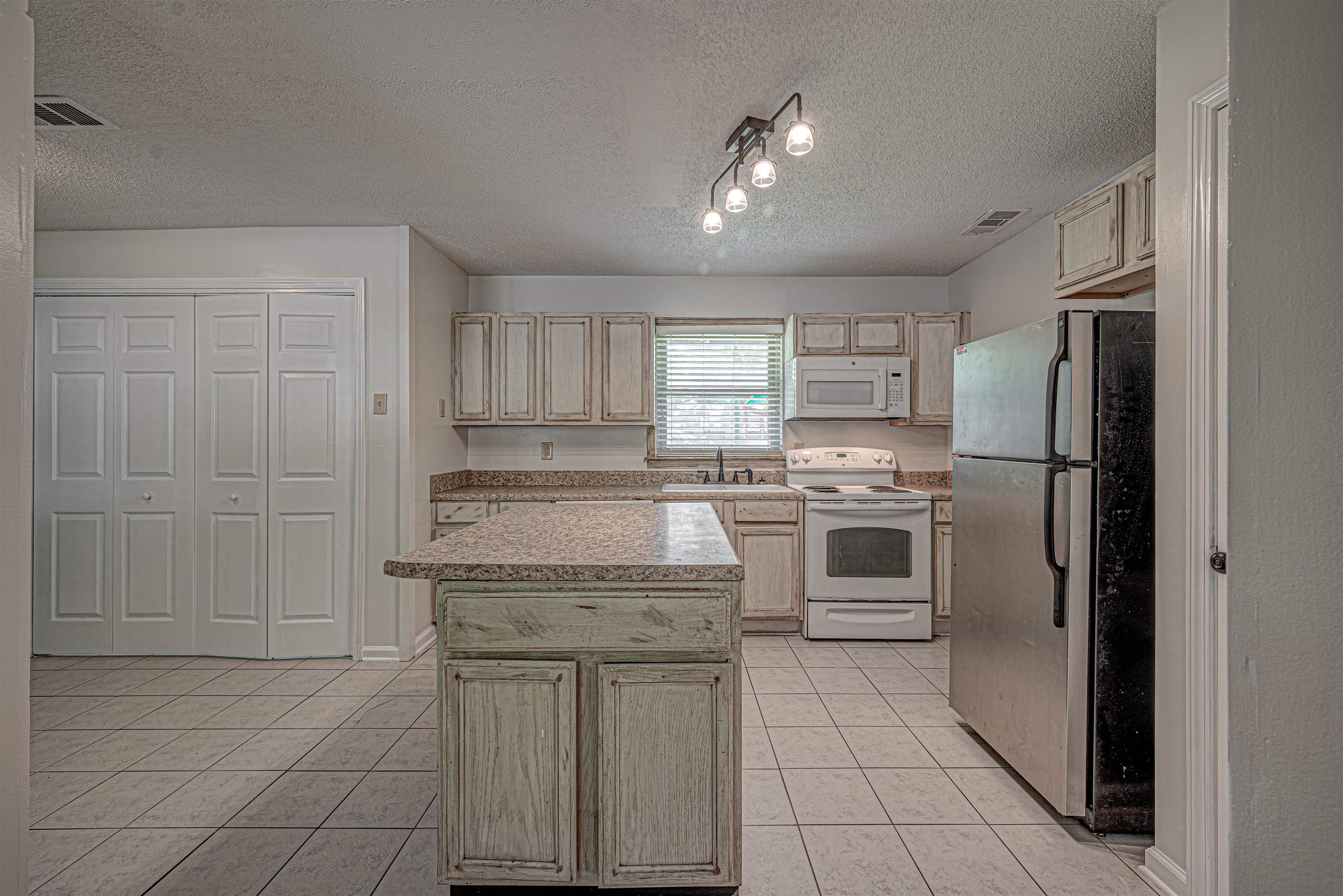 7710 Shamrock Road Millington, TN 38053 - Photo 4 of 15 Gallery Image 4
