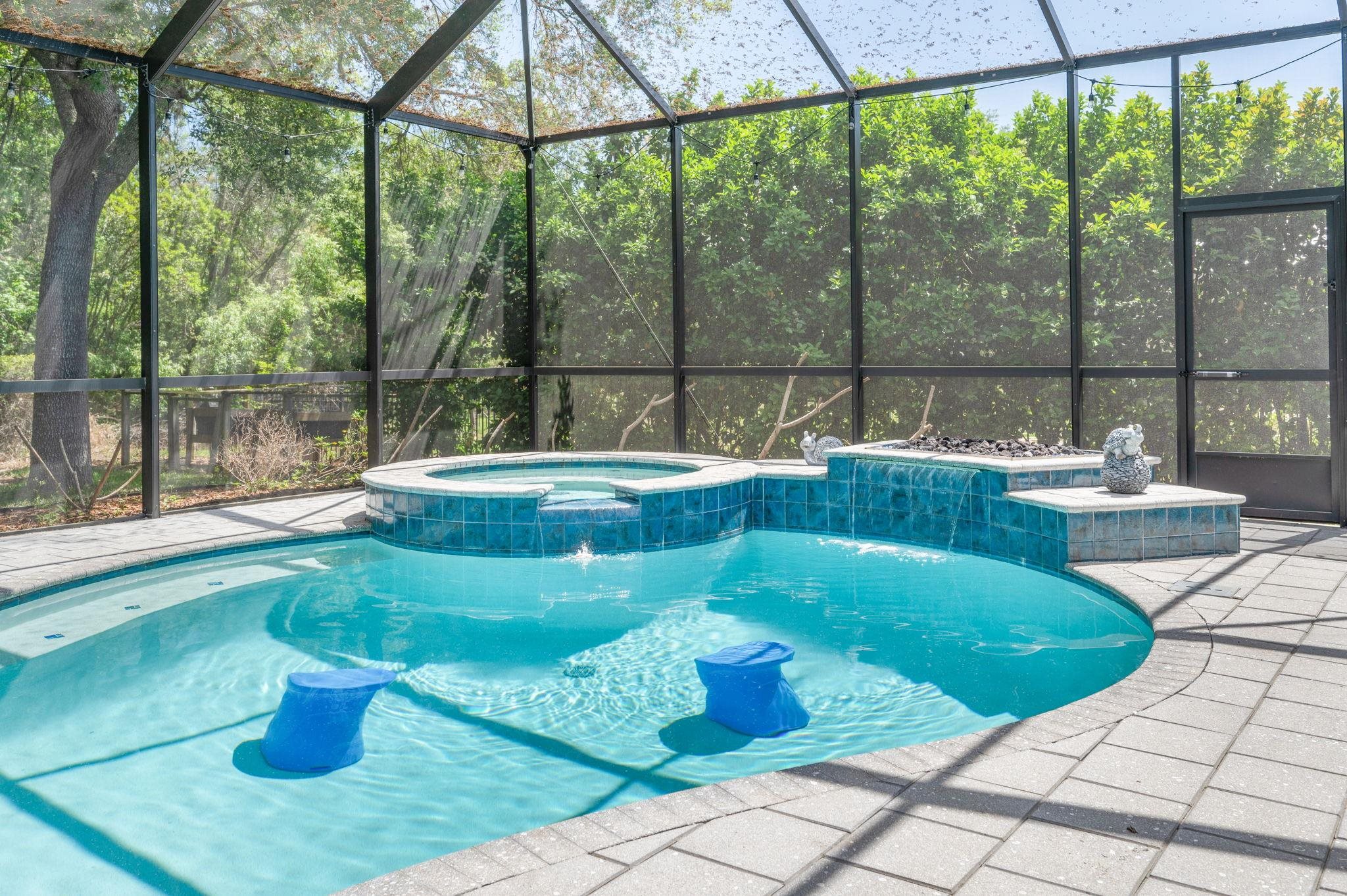 1184 Overdale Road St. Augustine, FL 32080 - Photo 23 of 75 Integrated pool / hot tub with a lanai and a sunroom
