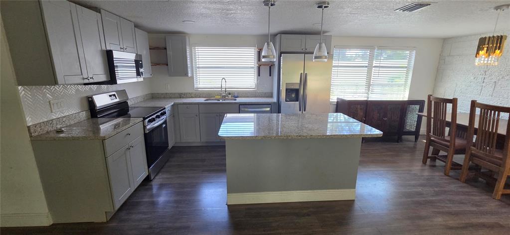 7611 Embassy Boulevard Port Richey, FL 34668 - Photo 3 of 24 Gallery Image 3
