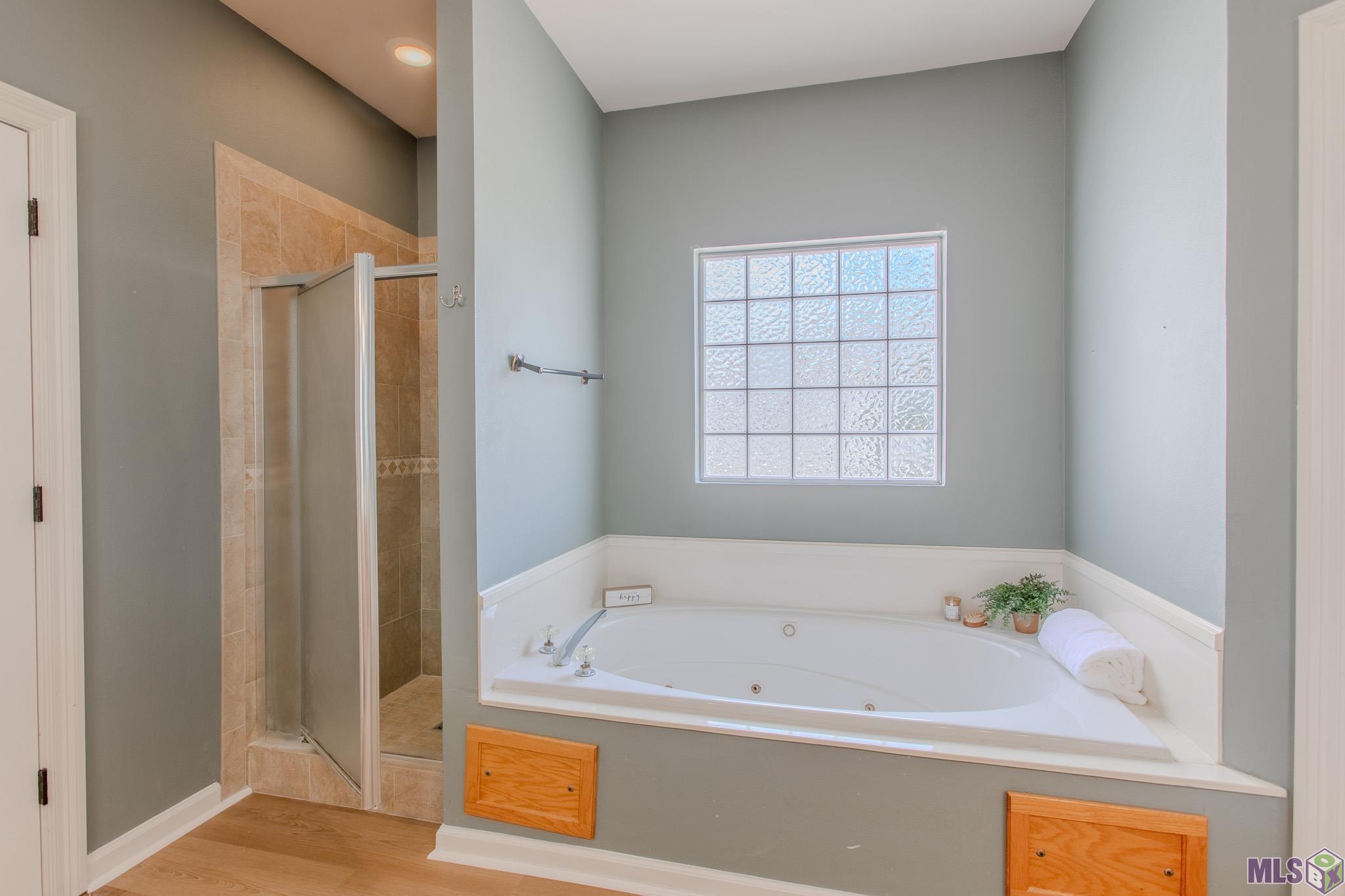 16043 Rawlings Road Prairieville, LA 70769 - Photo 11 of 25 Primary Bathroom 2