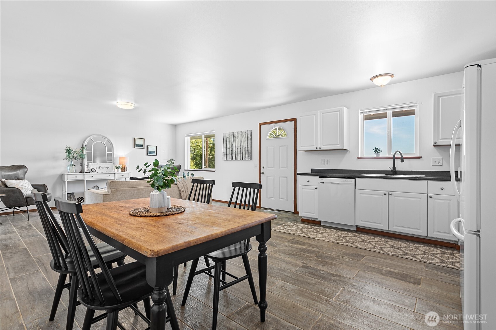 8404 Treevue Road Blaine, WA 98230 - Photo 13 of 31 Gallery Image 13