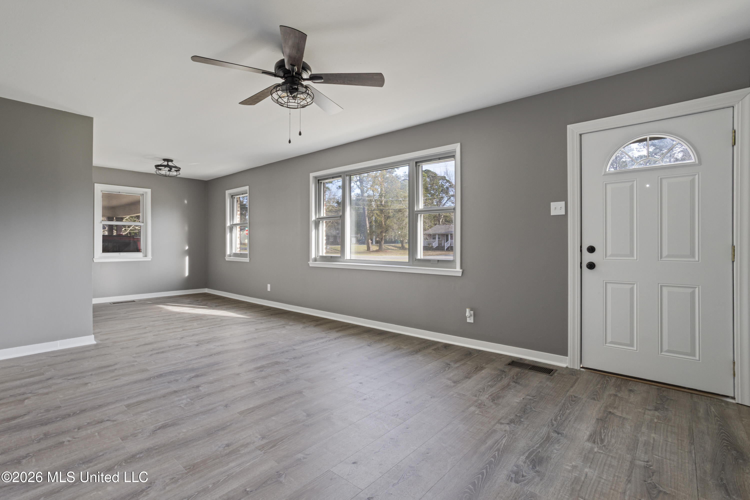 34 37th Street Gulfport, MS 39507 - Photo 4 of 29 0005