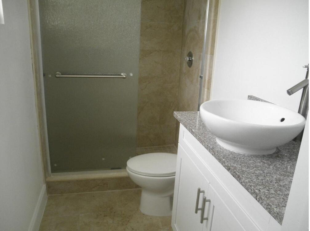1125 Peak Road Lake Worth, FL 33462 - Photo 16 of 23 Master Bathroom 1125 Peak Rd