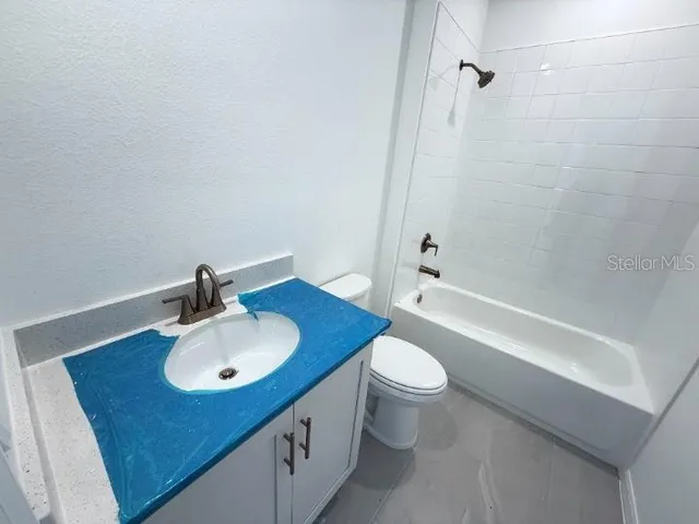 $459,990 | 30104 Misty Pnes Road, Mount Dora, FL 32757