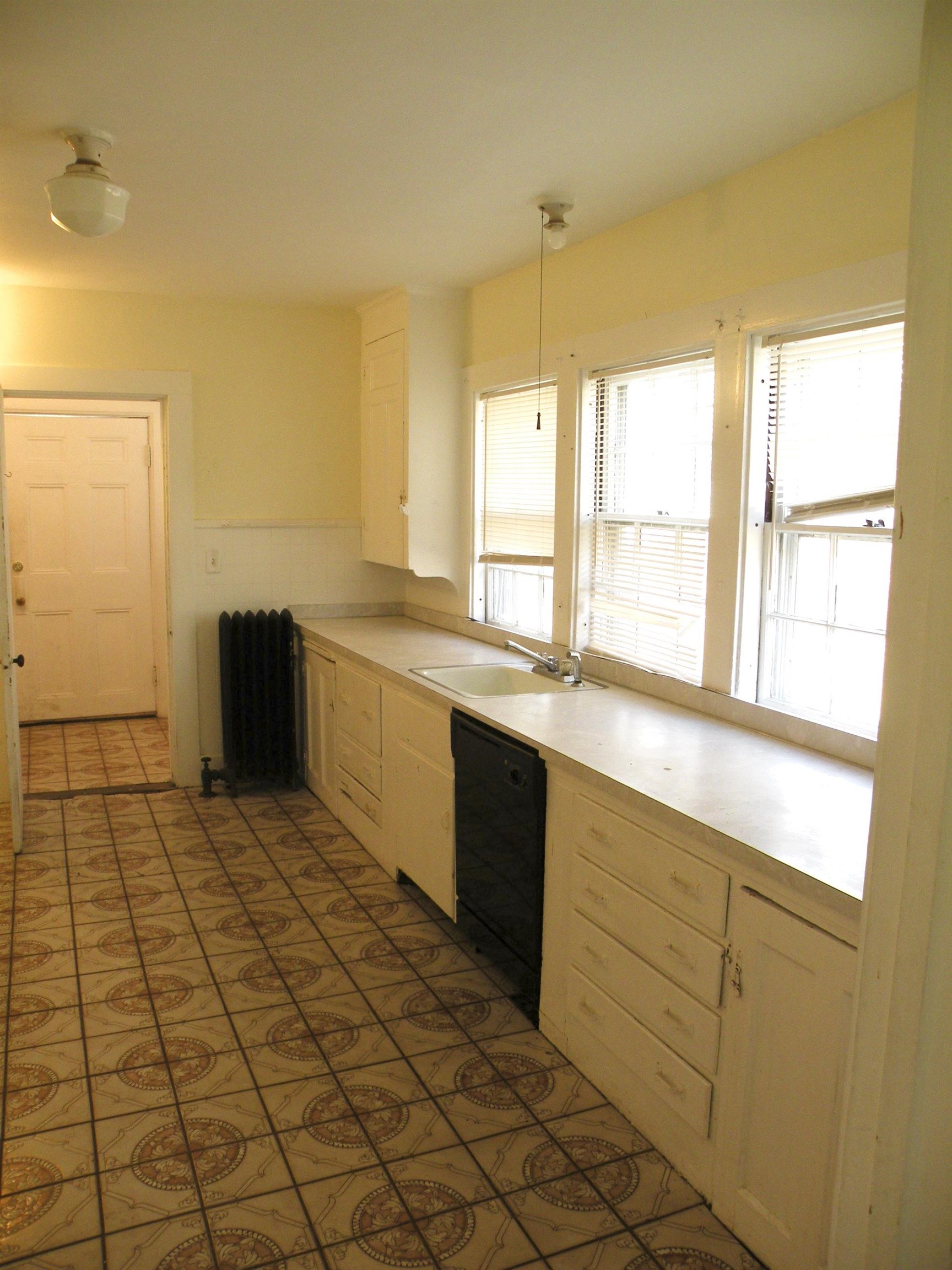 57 Main Street Allenstown, NH 03275 - Photo 19 of 40