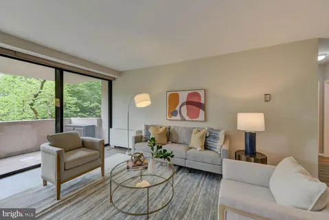 $349,900 | 4141 North Henderson Road, Unit 217, Arlington, VA 22203