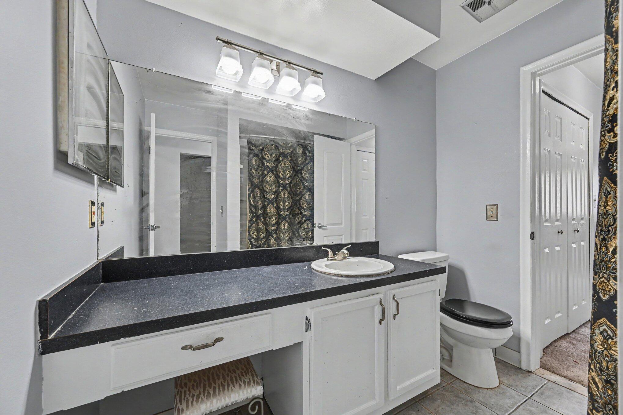 24225 Evergreen Road Southfield, MI 48075 - Photo 20 of 28 023_file_2295