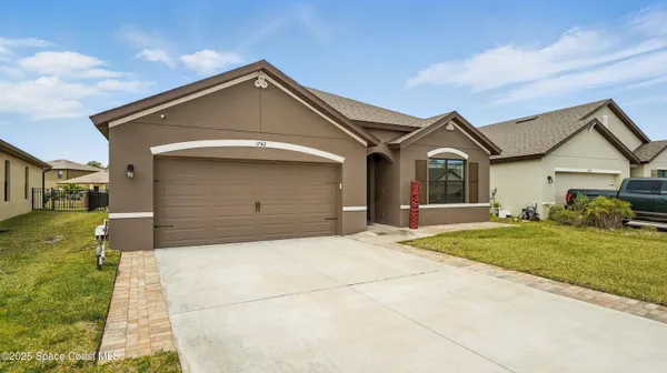 $2,800 | 1742 Saxton Road, Cocoa, FL 32926