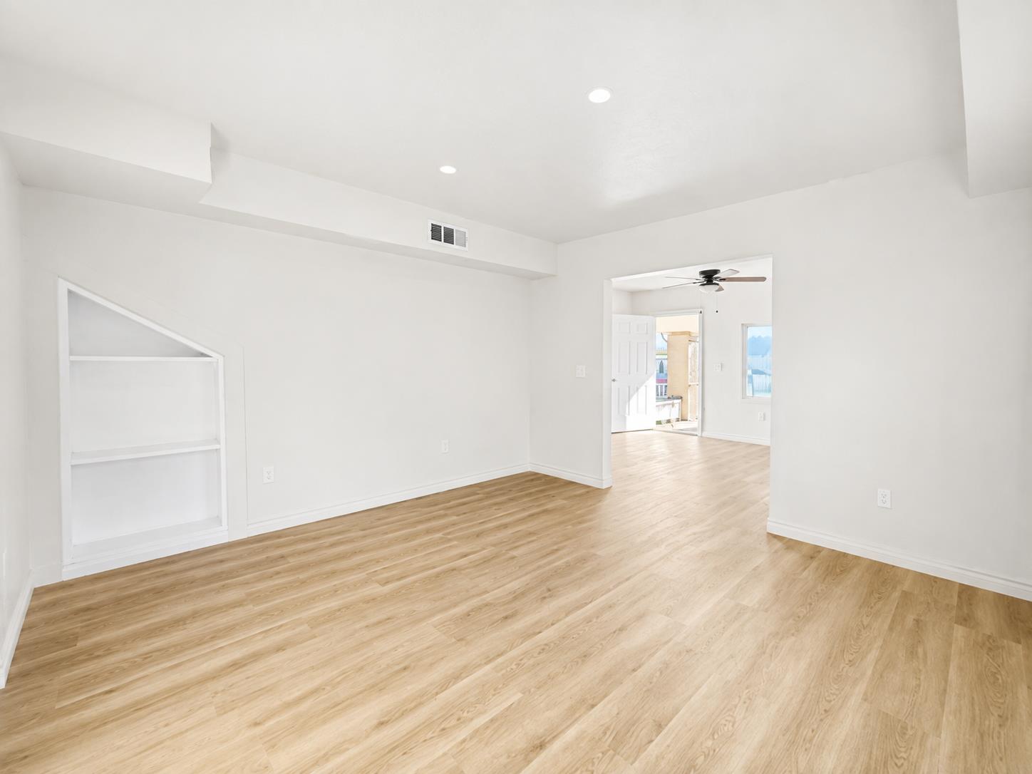 28 West 19th Street Merced, CA 95340 - Photo 2 of 16 Gallery Image 2