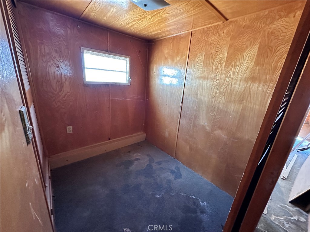 1609 Riviera Drive Blythe, CA 92225 - Photo 33 of 40 a view of a bathroom