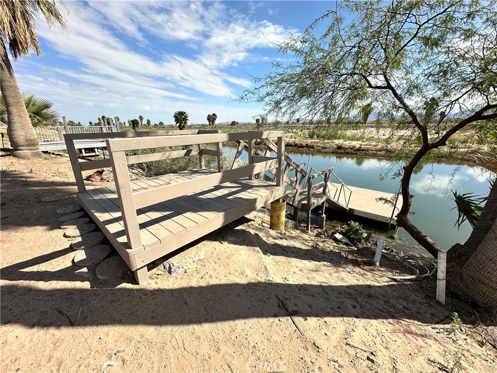 1609 Riviera Drive Blythe, CA 92225 - Photo 36 of 40 a view of a terrace with wooden floor