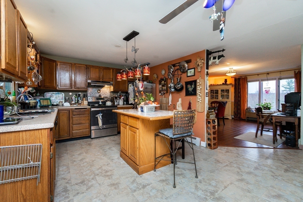 14 Carpenter Hill Road, Unit A Mendon, MA 01756 - Photo 11 of 42