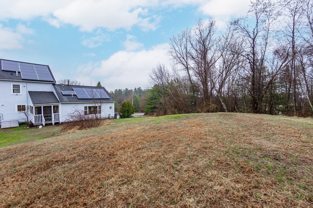 14 Carpenter Hill Road, Unit A Mendon, MA 01756 - Photo 7 of 42