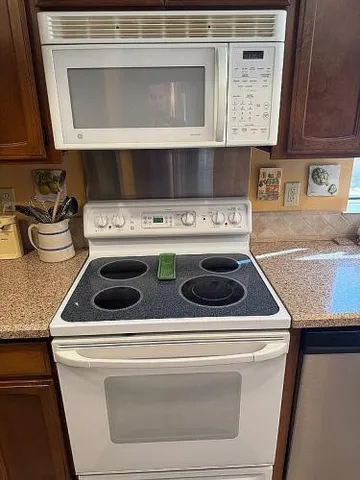 $299,000 | 1222 North Paseo Del Cervato, Green Valley, AZ 85614