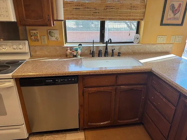 $299,000 | 1222 North Paseo Del Cervato, Green Valley, AZ 85614