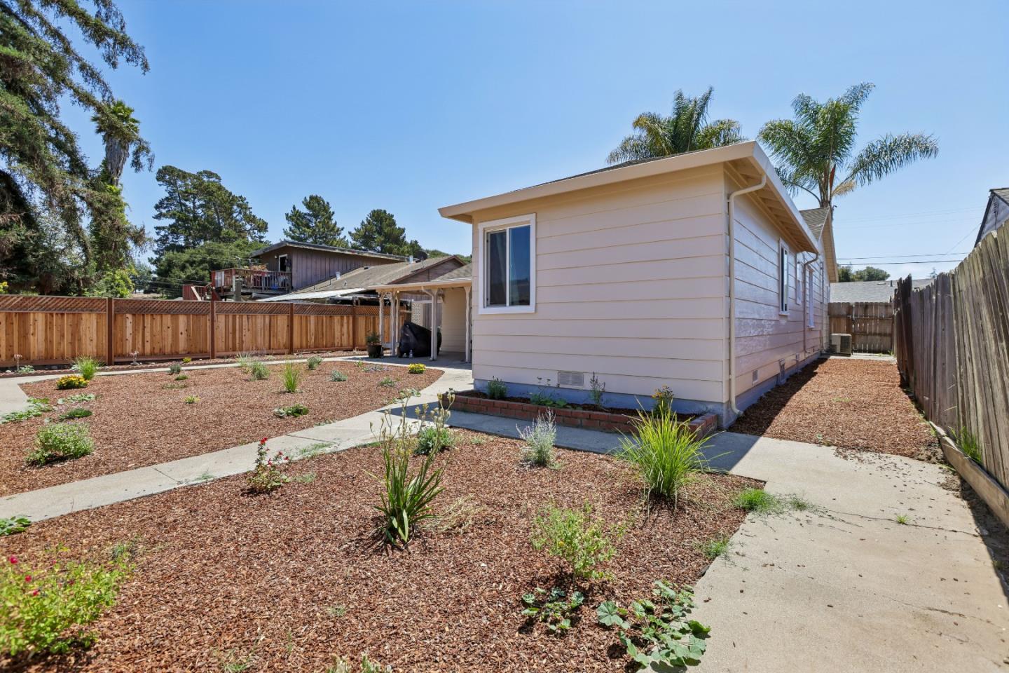 12 Taylor Road Watsonville, CA 95076 - Photo 6 of 65 Gallery Image 6