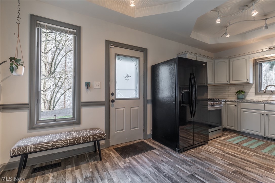 4533 Copley Road Akron, OH 44321 - Photo 6 of 26