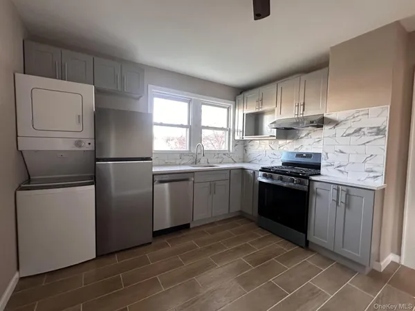 $3,200 | 59 Depan Avenue, Floral Park, NY 11001