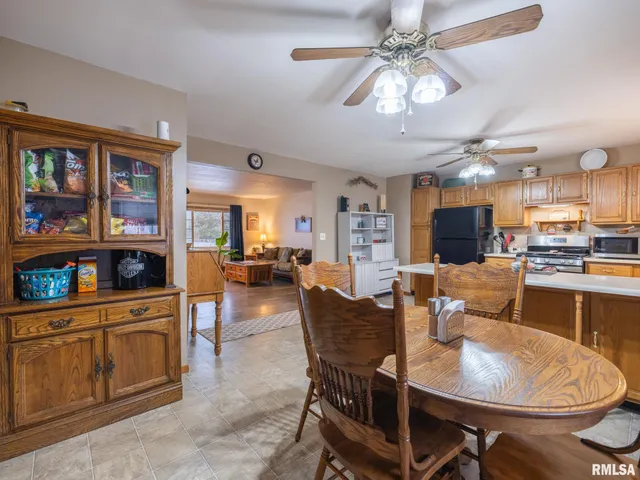 $269,000 | 14111 Grandview Drive, Manito, IL 61546