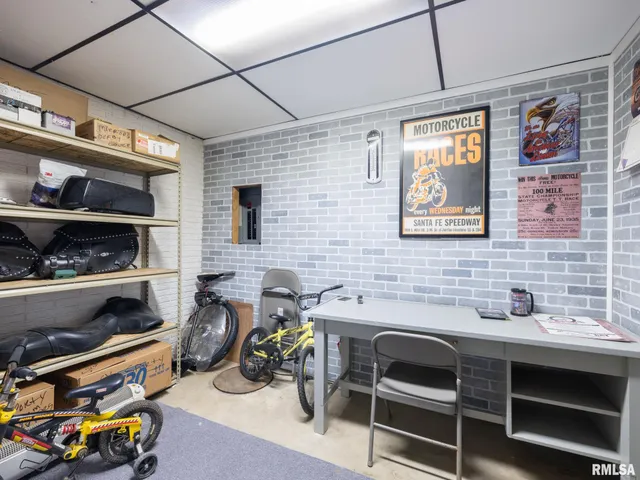 $269,000 | 14111 Grandview Drive, Manito, IL 61546