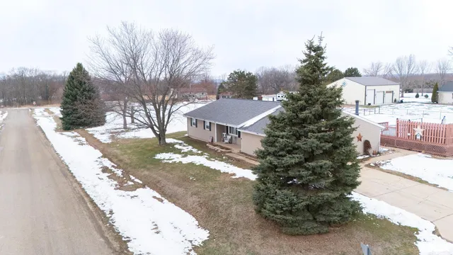 $269,000 | 14111 Grandview Drive, Manito, IL 61546