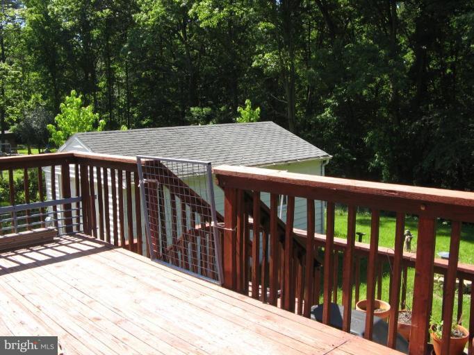 6801 Jerome Street Springfield, VA 22150 - Photo 15 of 18 Deck