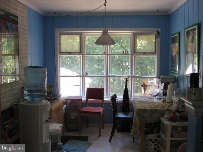 6801 Jerome Street Springfield, VA 22150 - Photo 3 of 18 Kitchen/Dining Room
