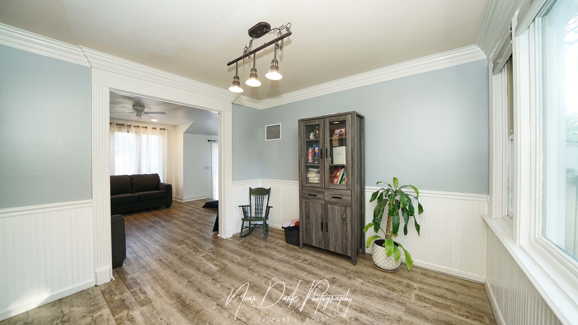 34966 North Forest Avenue Ingleside, IL 60041 - Photo 13 of 46 a living room with furniture and a potted plant