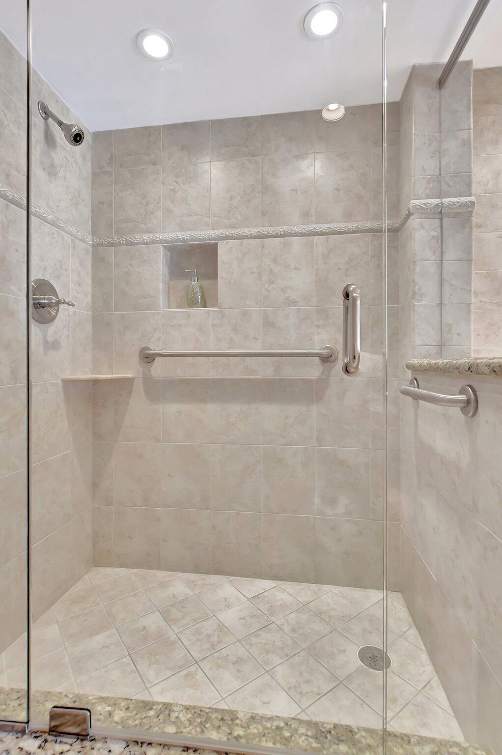 5900 Northeast 7th Avenue, Unit 105N Boca Raton, FL 33487 - Photo 16 of 30 12-web-or-mls-DSC_0111