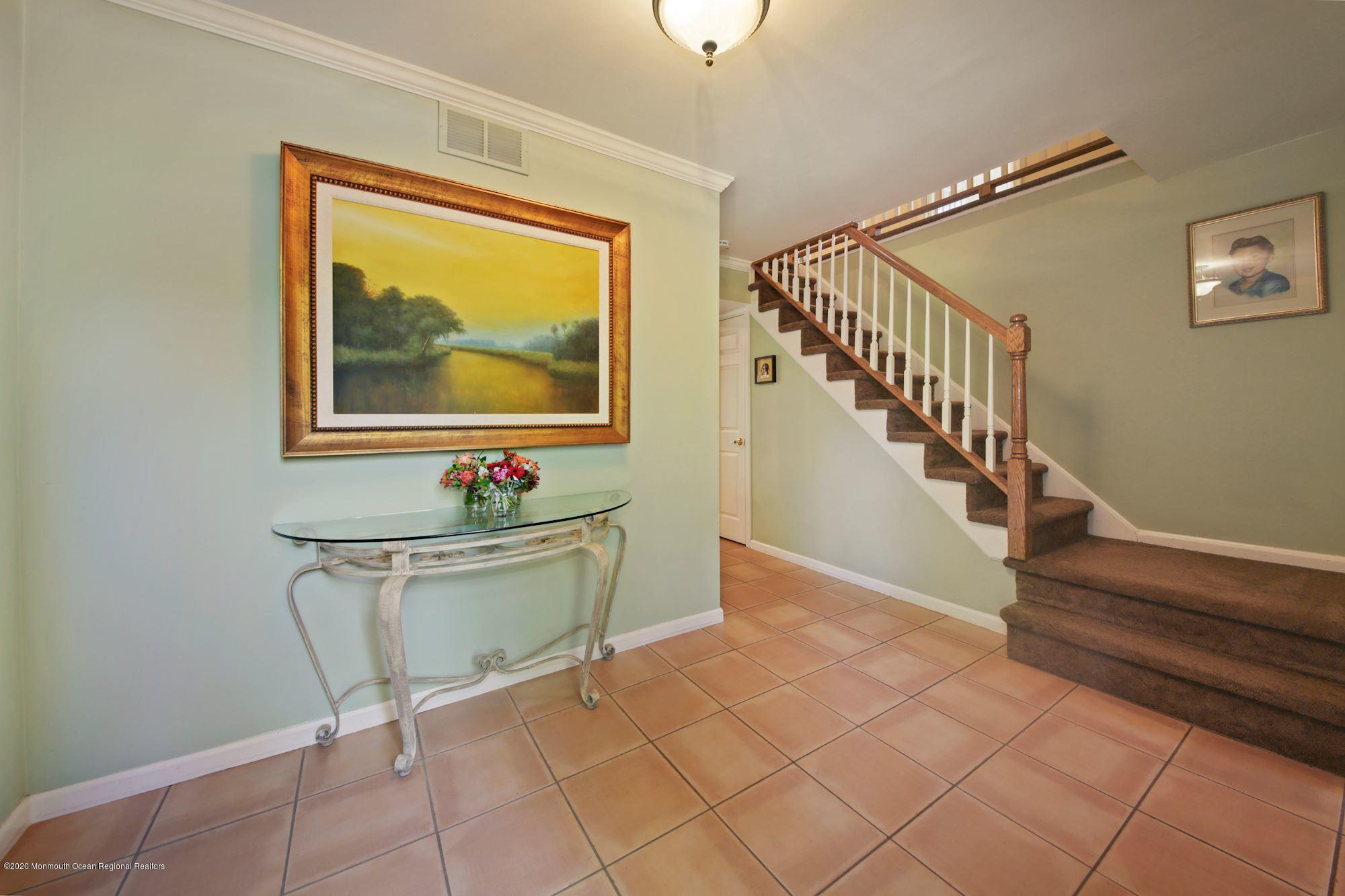 12 Belaire Road Marlboro, NJ 07746 - Photo 2 of 23 Foyer