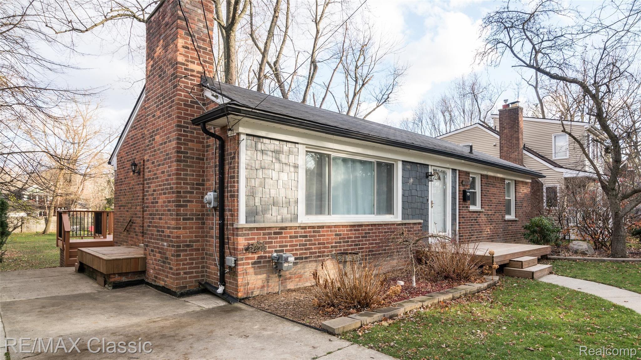 22624 Power Road Farmington, MI 48336 - Photo 2 of 43 001_43.jpg