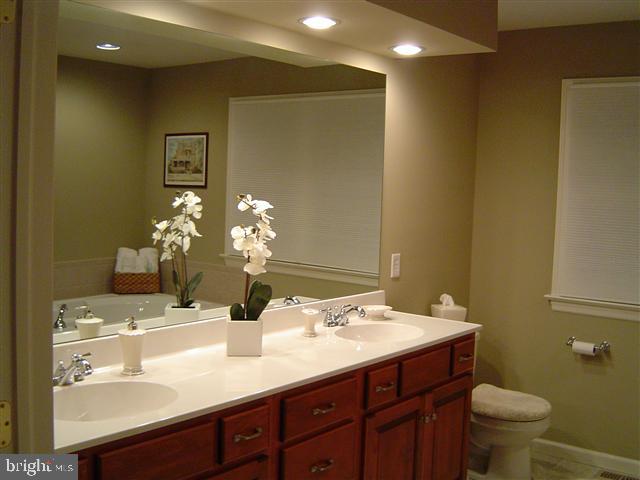 7071 Beaver Spring Road Harrisburg, PA 17111 - Photo 13 of 21 Gallery Image 13