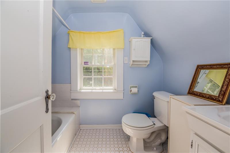 2080 Old State Road Gibsonia, PA 15044 - Photo 18 of 25 Gallery Image 18
