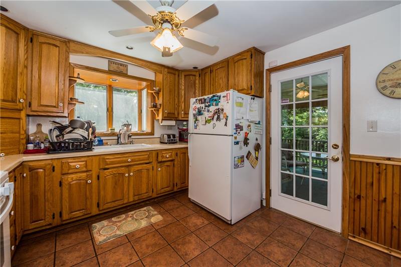 2080 Old State Road Gibsonia, PA 15044 - Photo 3 of 25 Gallery Image 3