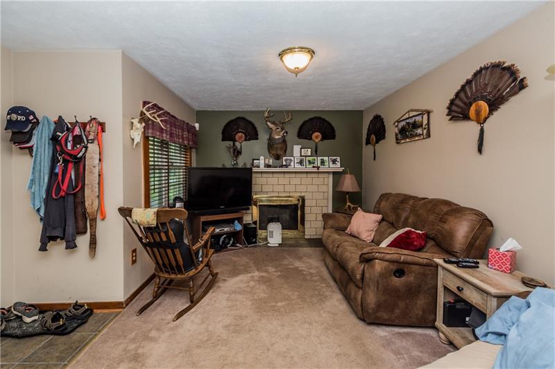 2080 Old State Road Gibsonia, PA 15044 - Photo 8 of 25 Gallery Image 8
