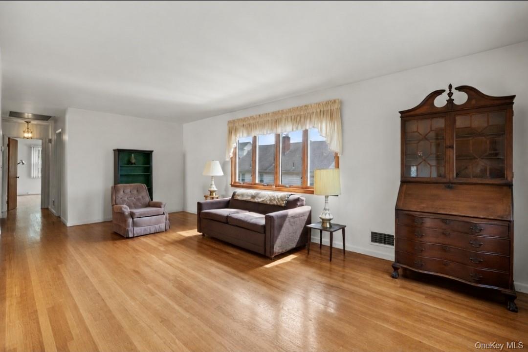 11 Dearborn Street New Rochelle, NY 10801 - Photo 15 of 30 LR