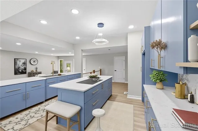 $650,000 | 7019 West 69th Terrace, Overland Park, KS 66204