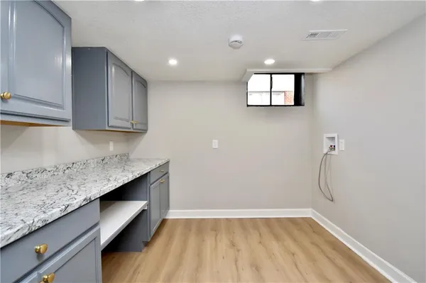 $650,000 | 7019 West 69th Terrace, Overland Park, KS 66204
