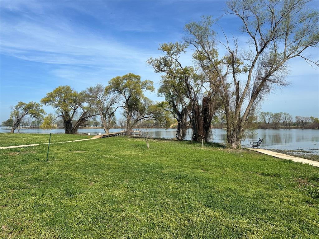 5096 Waterfront Road Kerens, TX 75144 - Photo 20 of 40