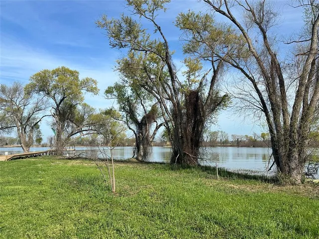 $58,000 | 5096 Waterfront Road, Kerens, TX 75144