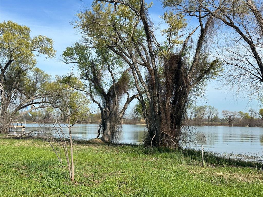 5096 Waterfront Road Kerens, TX 75144 - Photo 21 of 40